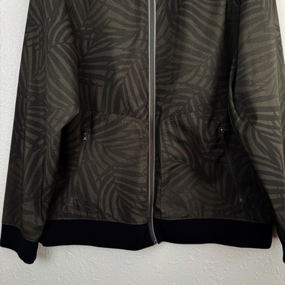 Old Navy black olive palm leaf water resistant tech bomber jacket XL - Picture 3 of 9